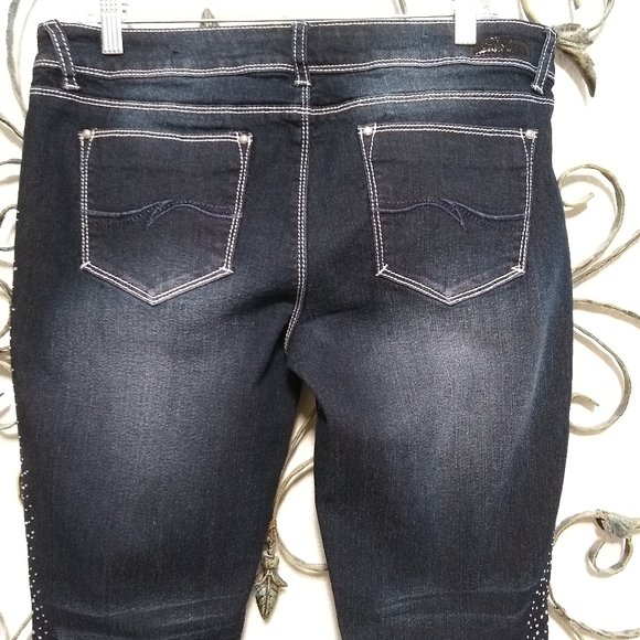 ALMOST FAMOUS embellished rhinestone bling jeans, 13 - Picture 7 of 15